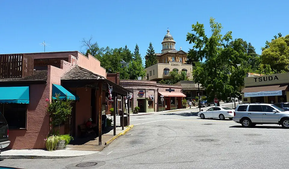 Auburn, CA