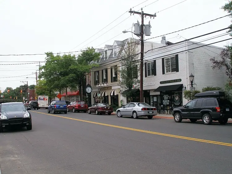 Darien, CT