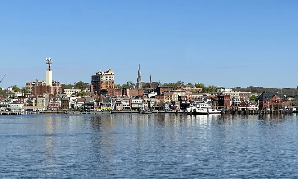 New London, CT