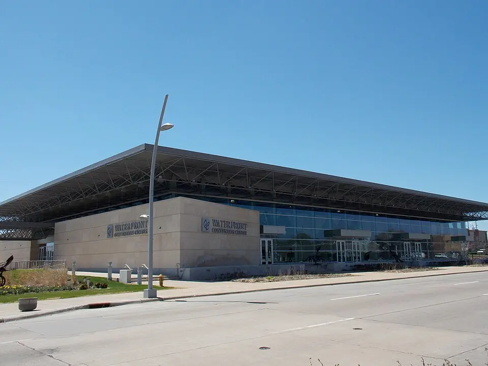 Bettendorf, IA