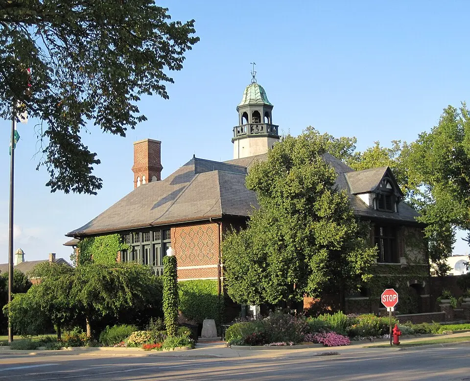 Lake Forest, IL