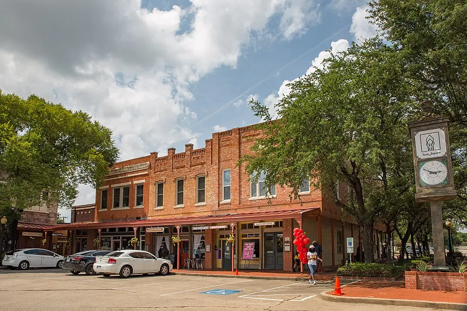 Lancaster, TX