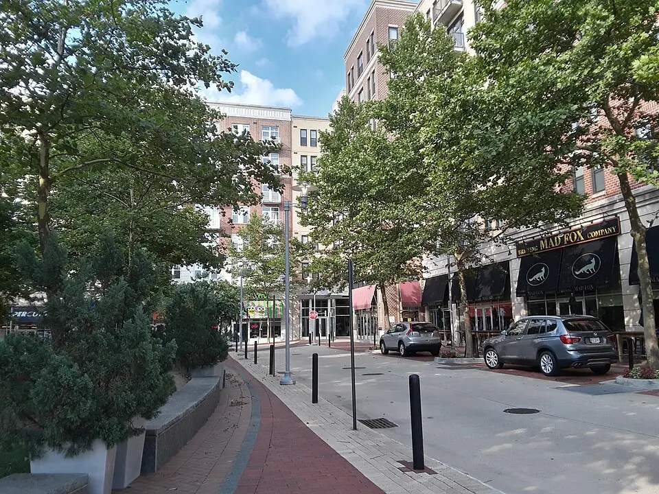 Falls Church, VA