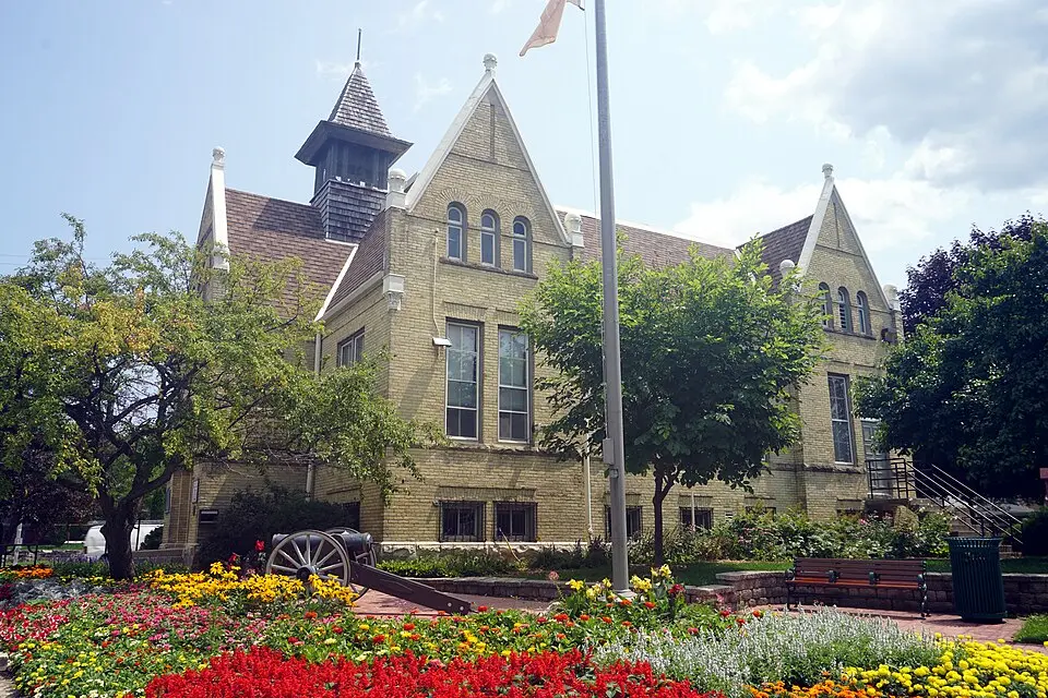 West Allis, WI